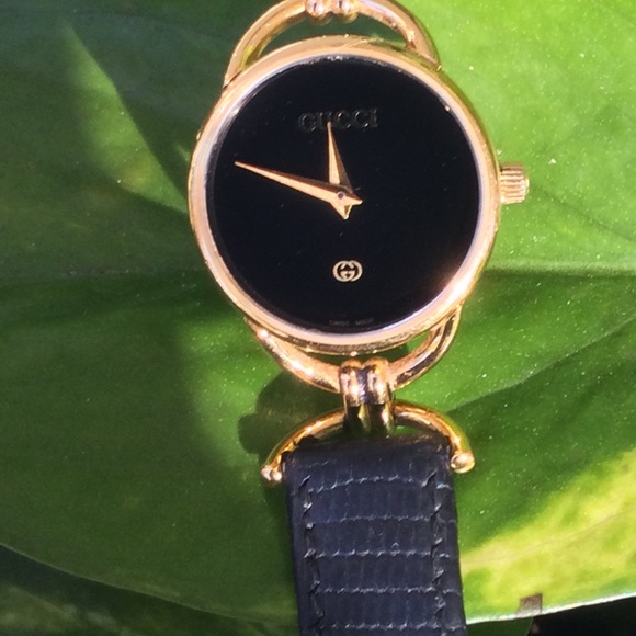 Gucci Accessories - Gucci 6000L Women’s Watch